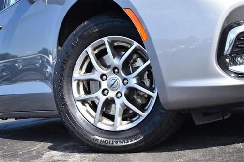 2021 Chrysler Pacifica Touring