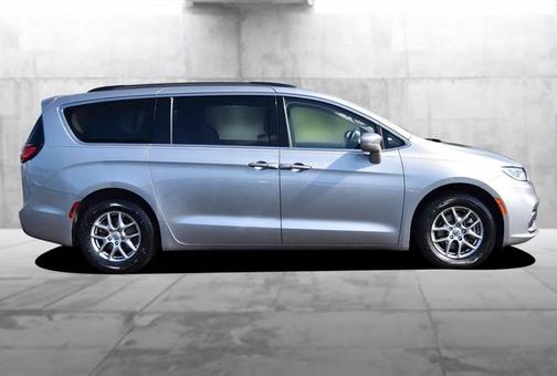 2021 Chrysler Pacifica Touring