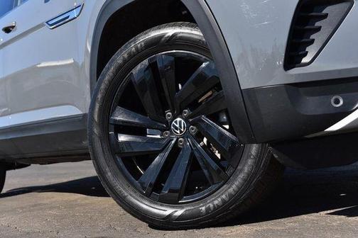 2022 Volkswagen Atlas Cross Sport 3.6L V6 SE w/Technology