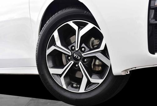 Snow White Pearl 2021 Kia Forte LXS