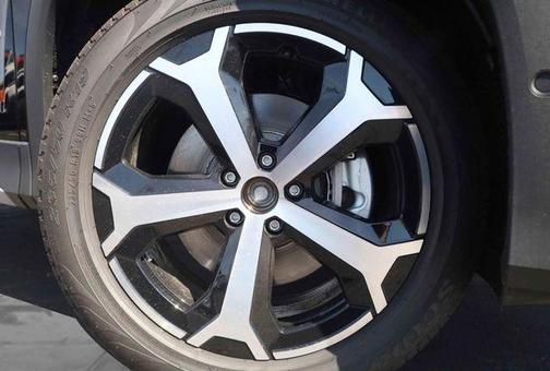 Deep Black Pearl Effect 2026 Volkswagen Tiguan 2.0T SE