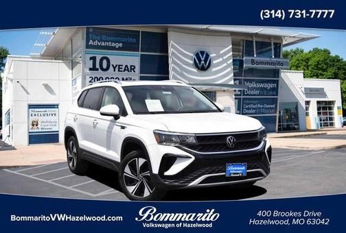 Pure White 2023 Volkswagen Taos 1.5T SE