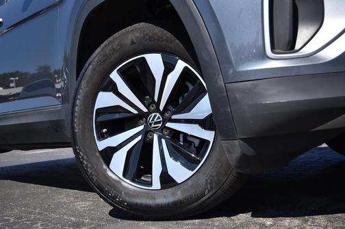 2024 Volkswagen Atlas 2.0T SE