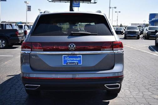 2024 Volkswagen Atlas 2.0T SE