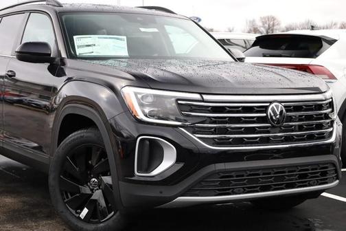 2025 Volkswagen Atlas 2.0T SE
