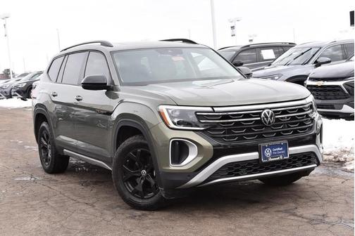 2025 Volkswagen Atlas 2.0T Peak Edition