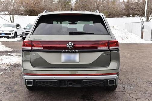 2025 Volkswagen Atlas 2.0T Peak Edition
