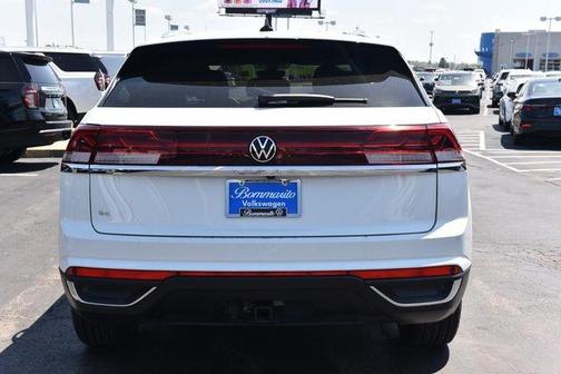 Pure White 2025 Volkswagen Atlas Cross Sport 2.0T SE w/Technology