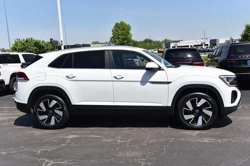 Pure White 2025 Volkswagen Atlas Cross Sport 2.0T SE w/Technology