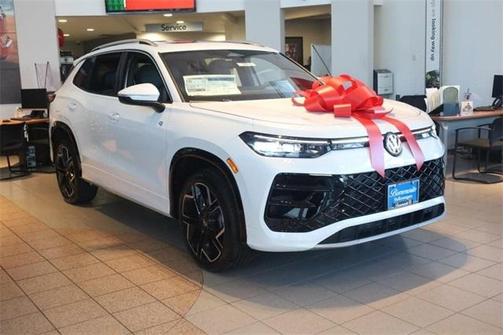 2026 Volkswagen Tiguan 2.0T SEL R-Line