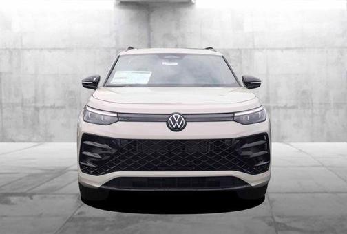 Sandstone 2026 Volkswagen Tiguan 2.0T SE R-Line Black