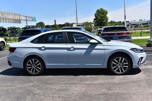 Gray 2026 Volkswagen Jetta 1.5T SE