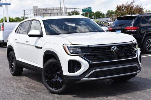 Opal White Pearl 2026 Volkswagen Atlas Cross Sport 2.0T SE W/TECHNOLOGY