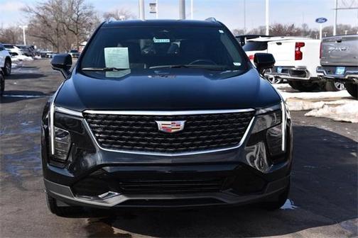 2025 Cadillac XT4 Premium Luxury