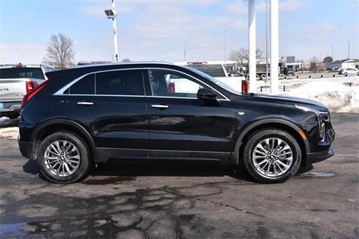 2025 Cadillac XT4 Premium Luxury