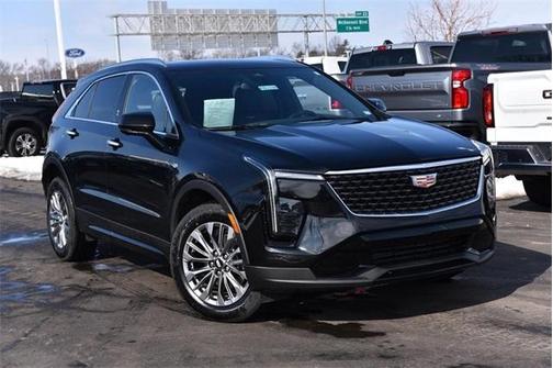 2025 Cadillac XT4 Premium Luxury