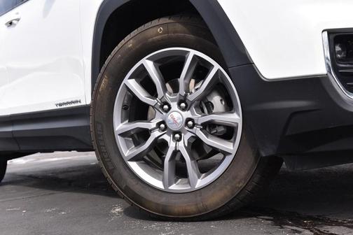 Summit White / White 2024 GMC Terrain SLT