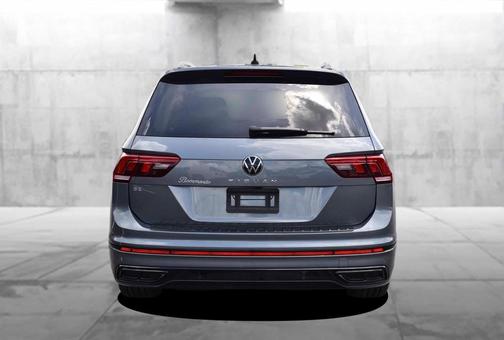 Platinum Gray Metallic 2023 Volkswagen Tiguan 2.0T SE R-Line Black