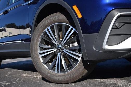 2024 Volkswagen Tiguan 2.0T Wolfsburg Edition