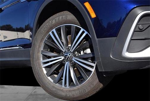 2024 Volkswagen Tiguan 2.0T Wolfsburg Edition