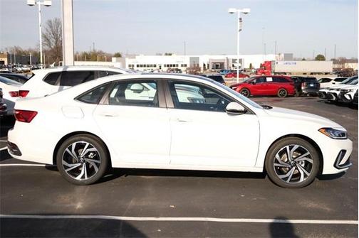 2025 Volkswagen Jetta 1.5T SEL