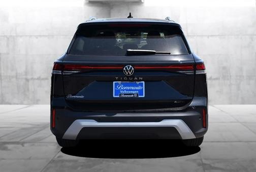 Deep Black Pearl 2026 Volkswagen Tiguan 2.0T S