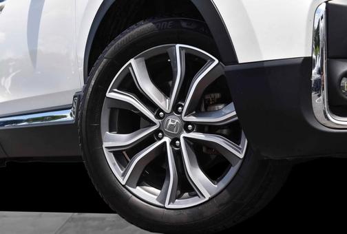 Platinum White Pearl 2021 Honda CR-V Touring