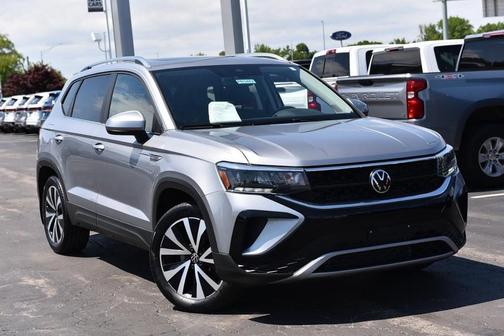 Pyrite Silver Metallic 2023 Volkswagen Taos 1.5T SE