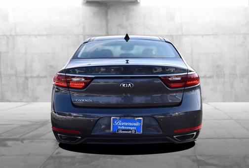 2019 Kia Cadenza Technology