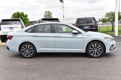 Gray 2026 Volkswagen Jetta 1.5T SE