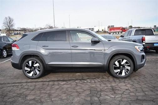 2026 Volkswagen Atlas Cross Sport 2.0T SE