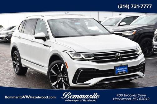 Opal White Pearl Effect 2024 Volkswagen Tiguan 2.0T SEL R-Line
