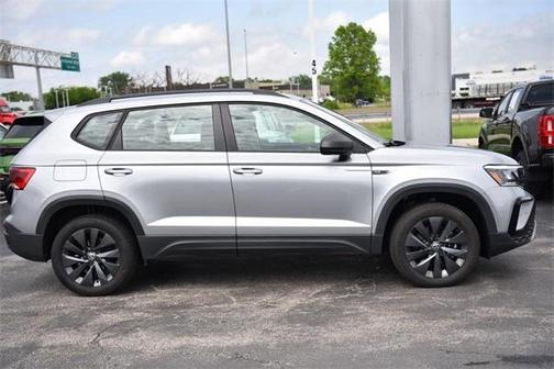 2024 Volkswagen Taos S FWD