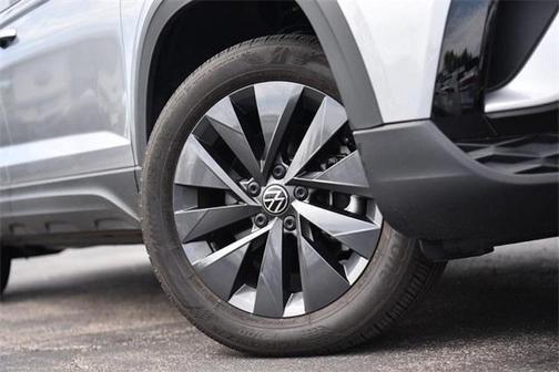 2024 Volkswagen Taos S FWD