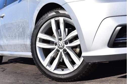 2019 Volkswagen Passat 2.0T Wolfsburg