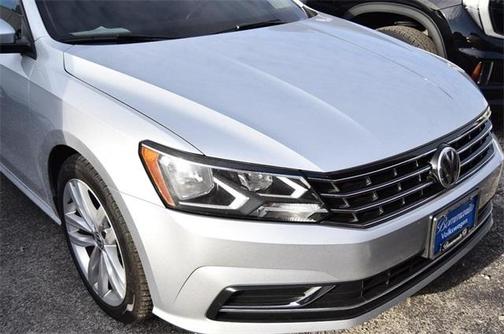 2019 Volkswagen Passat 2.0T Wolfsburg