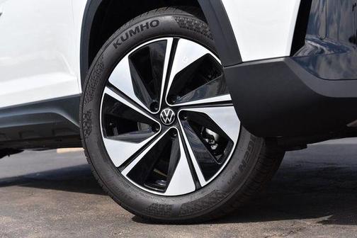 2026 Volkswagen Taos 1.5T SE