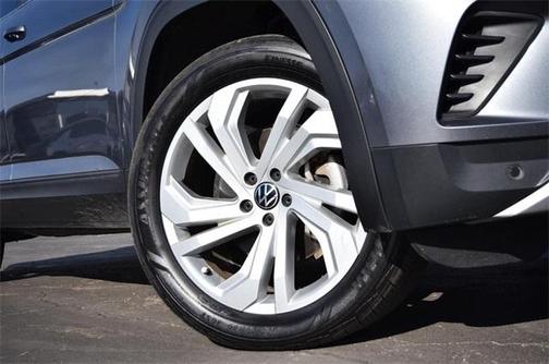 2023 Volkswagen Atlas 3.6L SE w/Technology