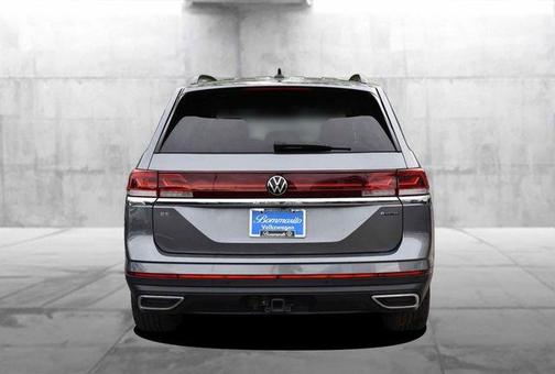 Platinum Gray Metallic 2025 Volkswagen Atlas 2.0T SE