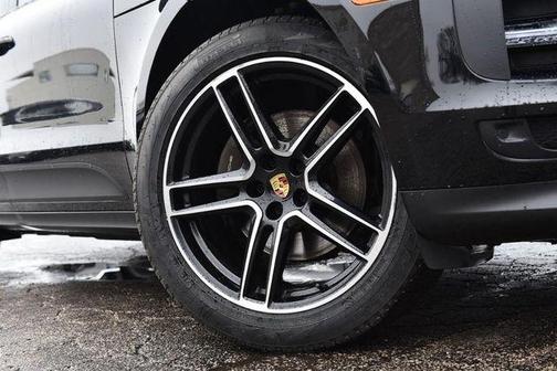2020 Porsche Macan Base