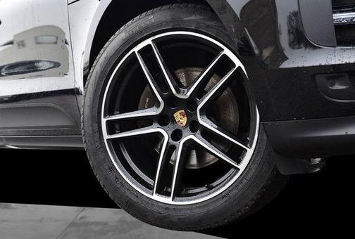 2020 Porsche Macan Base
