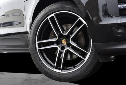 2020 Porsche Macan Base