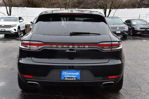 2020 Porsche Macan Base