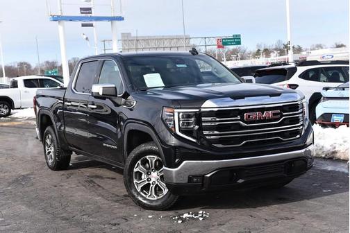 2025 GMC Sierra 1500 SLT