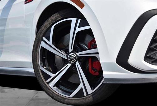 2024 Volkswagen Golf GTI 2.0T SE DSG
