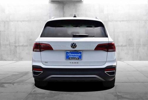 Pure White 2023 Volkswagen Taos 1.5T SE