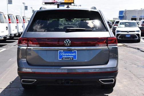 Platinum Gray Metallic 2025 Volkswagen Atlas 2.0T SE w/Technology