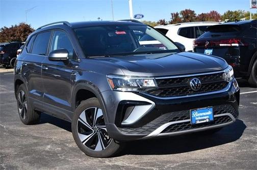 2024 Volkswagen Taos SE 4MOTION