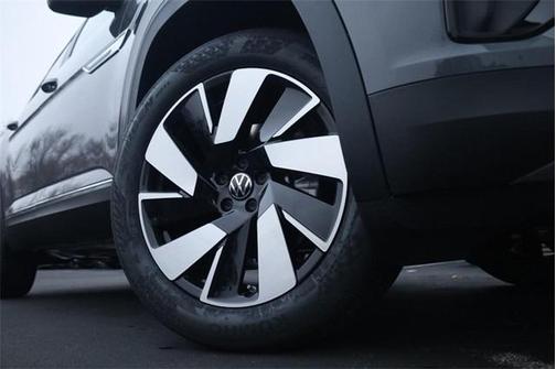 2026 Volkswagen Atlas Cross Sport 2.0T SEL