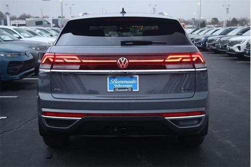 2026 Volkswagen Atlas Cross Sport 2.0T SEL